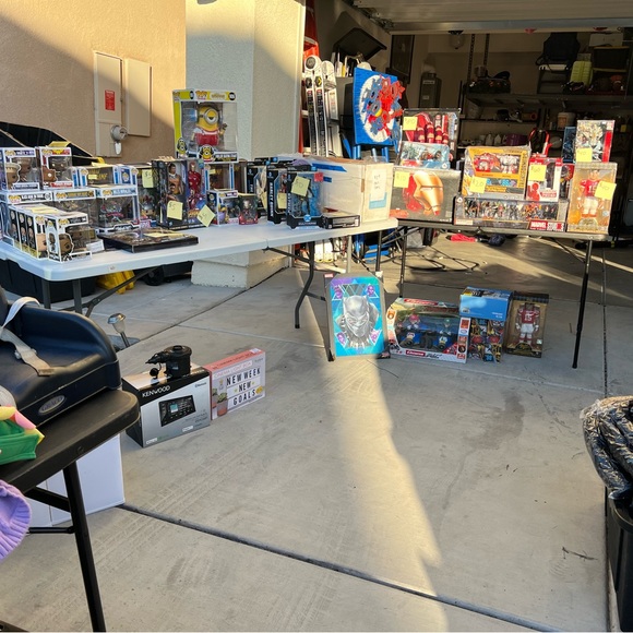 Garage/Yard Sale -10-12-24- AS IS. No Cancellations. No Holds. Bid Responsibly. - Picture 6 of 11